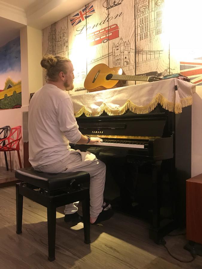 The Lily & Coffee * Ho Chi Minh City