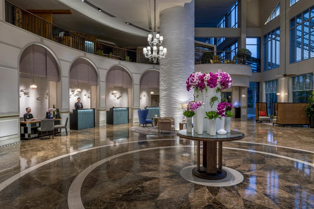 Sofitel Saigon Plaza Hotel