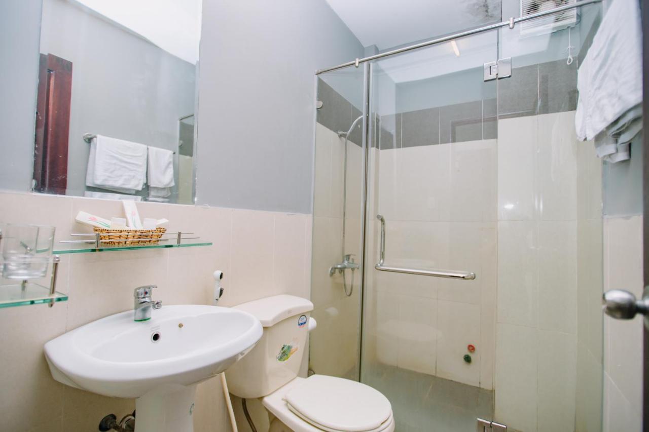 Hotel Canary Saigon 2*
