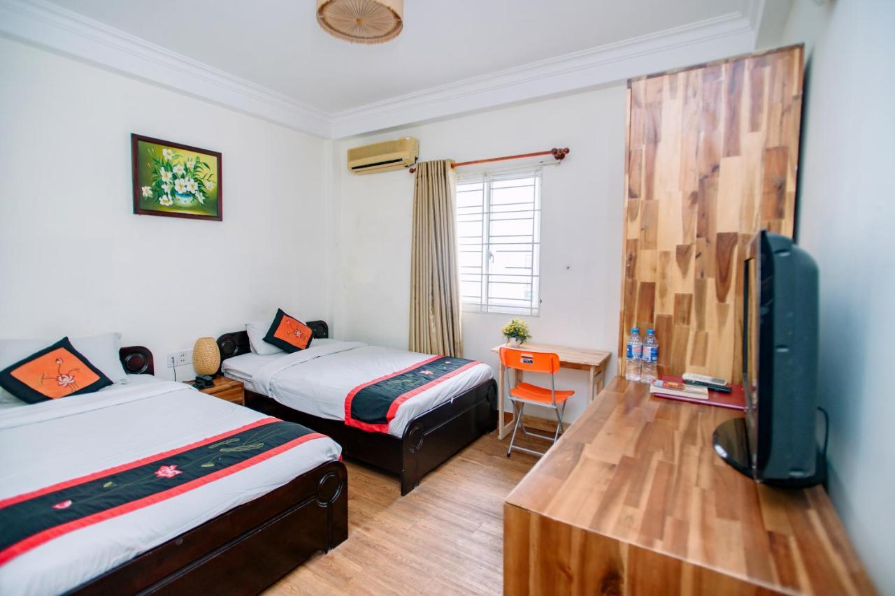 Hotel Canary Saigon 2*