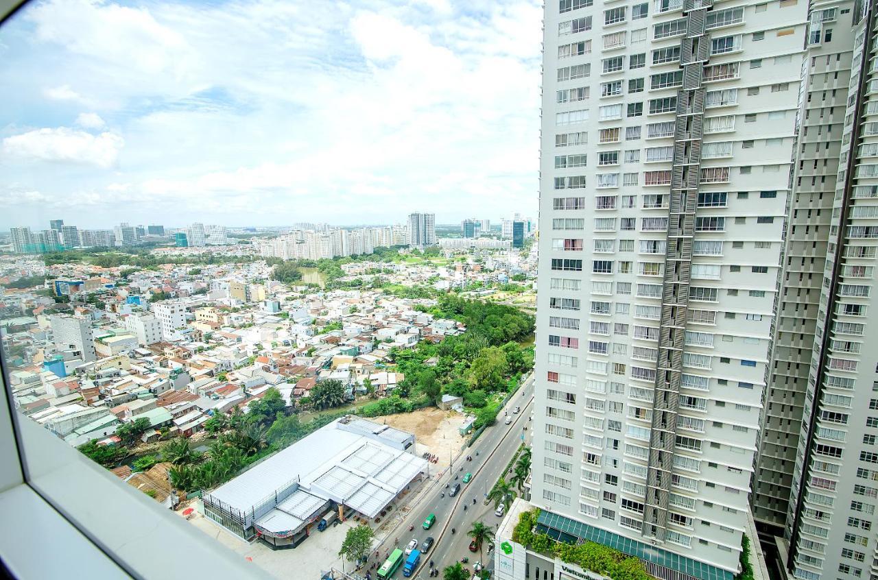 Sunrise 2 Bed Full Furniture * Ho Chi Minh City