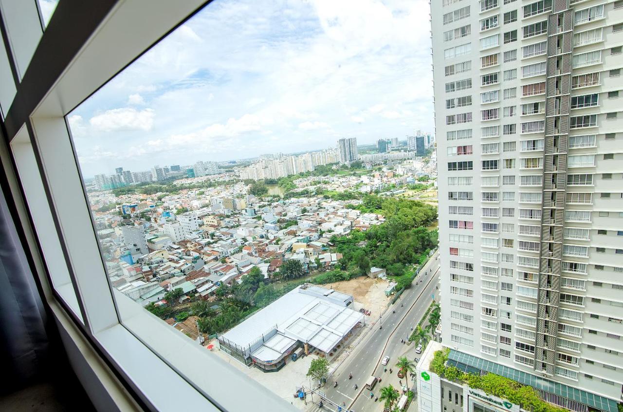 Sunrise 2 Bed Full Furniture * Ho Chi Minh City