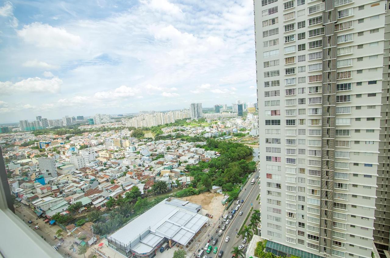Sunrise 2 Bed Full Furniture * Ho Chi Minh City