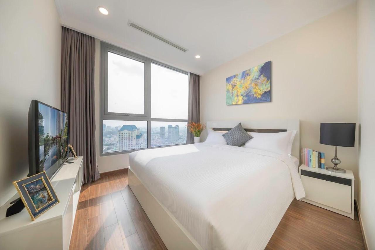 Landmark Plus, Vinhomes Central Park, 208 Nguyen Huu Canh, Phuong 22, Quan Binh Thanh Apartment
