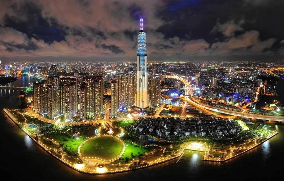 Apartment Landmark Plus, Vinhomes Central Park, 208 Nguyen Huu Canh, Phuong 22, Quan Binh Thanh *