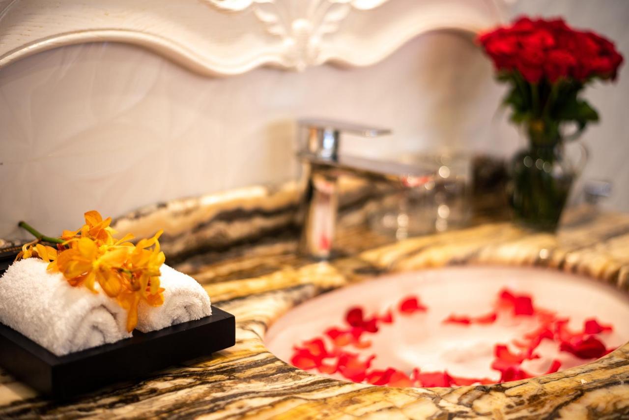 Hotel Tuong Vi Saigon 3*