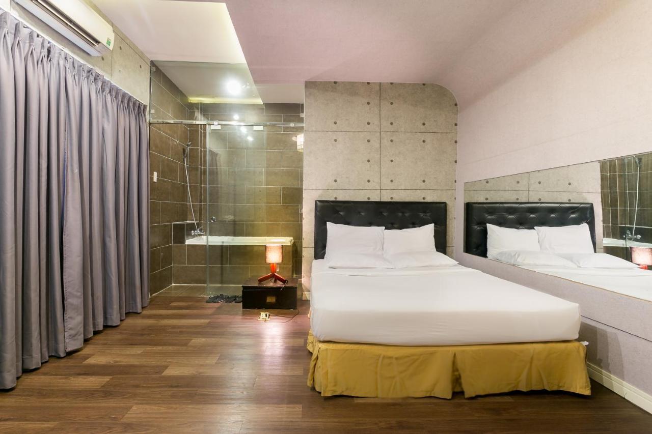 Hotel Aha Friday Phan Xich Long