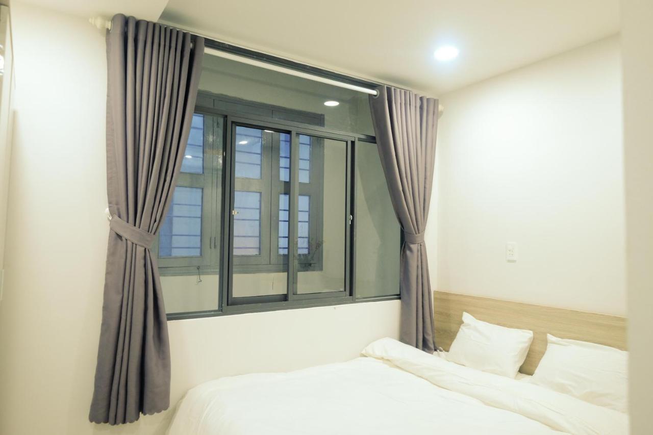 Dlux Saigon Hotel