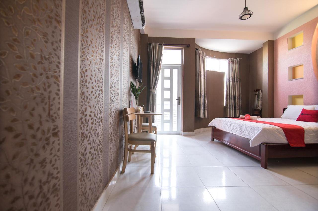 Reddoorz Near Aeon Mall Tan Phu 2 Khách sạn 3*