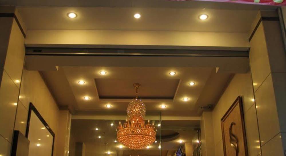 Sunny Hotel 2*