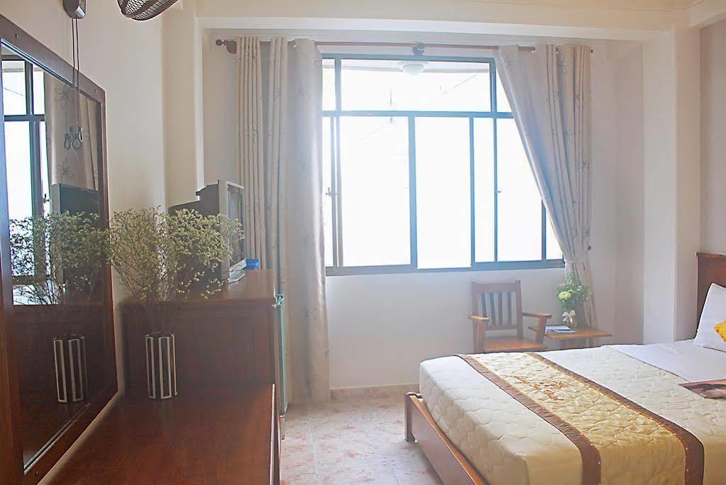 Giang Son Khách sạn TP. Hồ Chí Minh