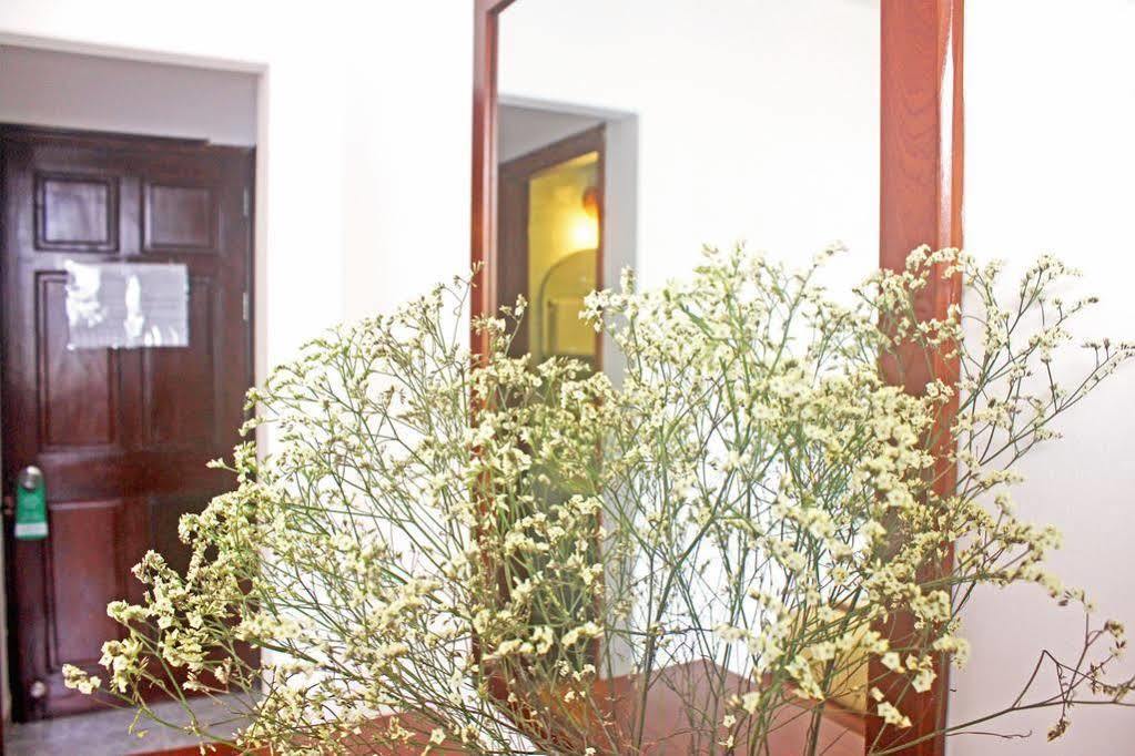Khách sạn Giang Son 2*