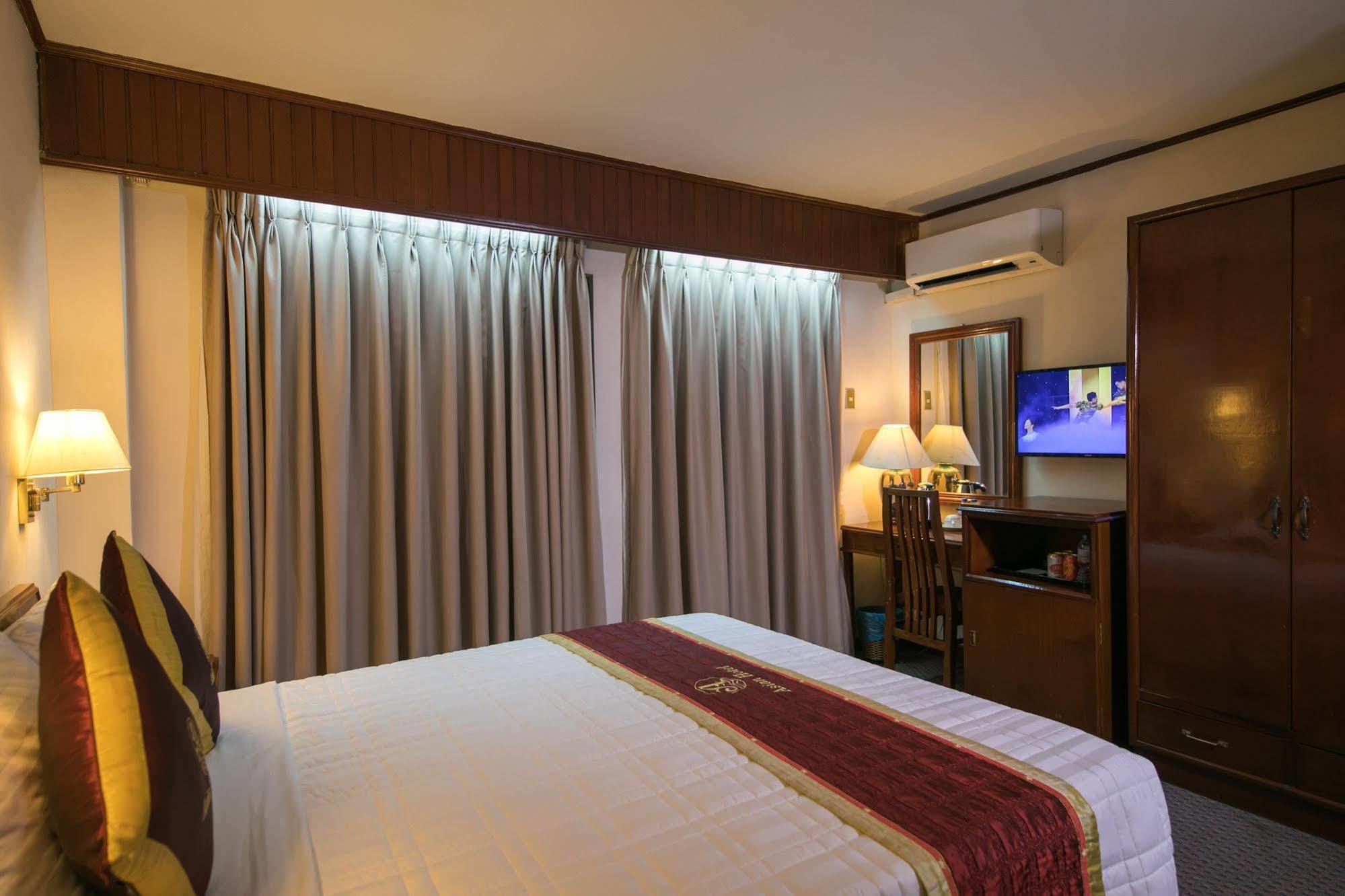 Khách sạn Asian TP. Hồ Chí Minh