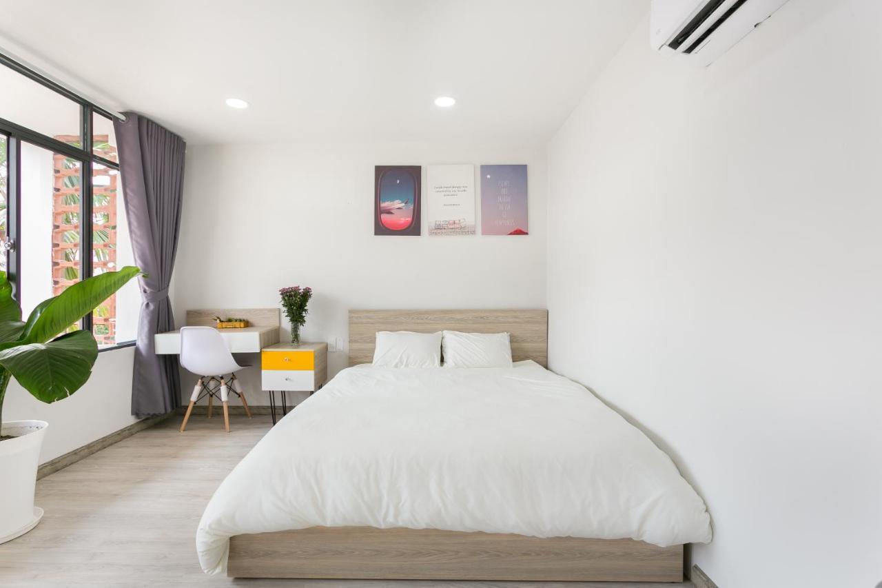 Dlux Saigon Hotel