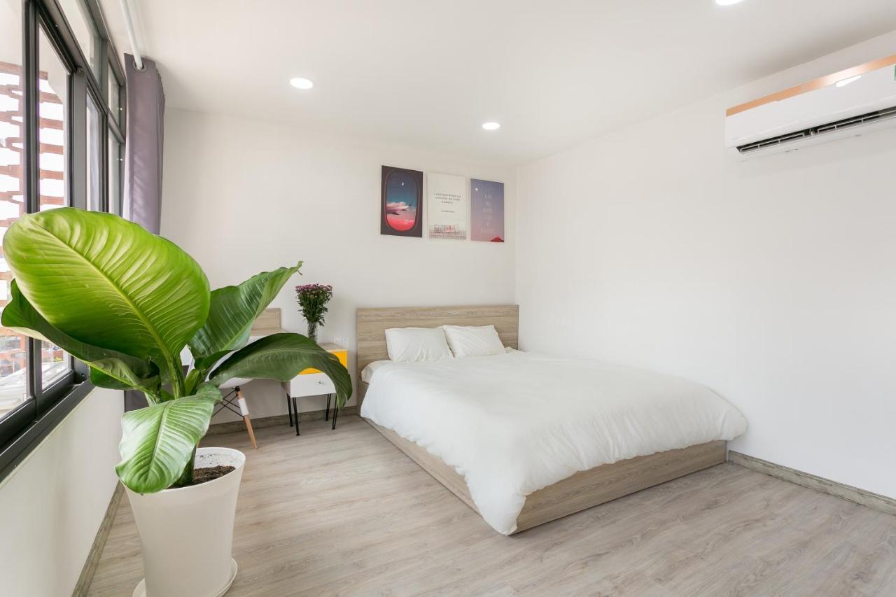 Dlux Saigon Hotel 3*