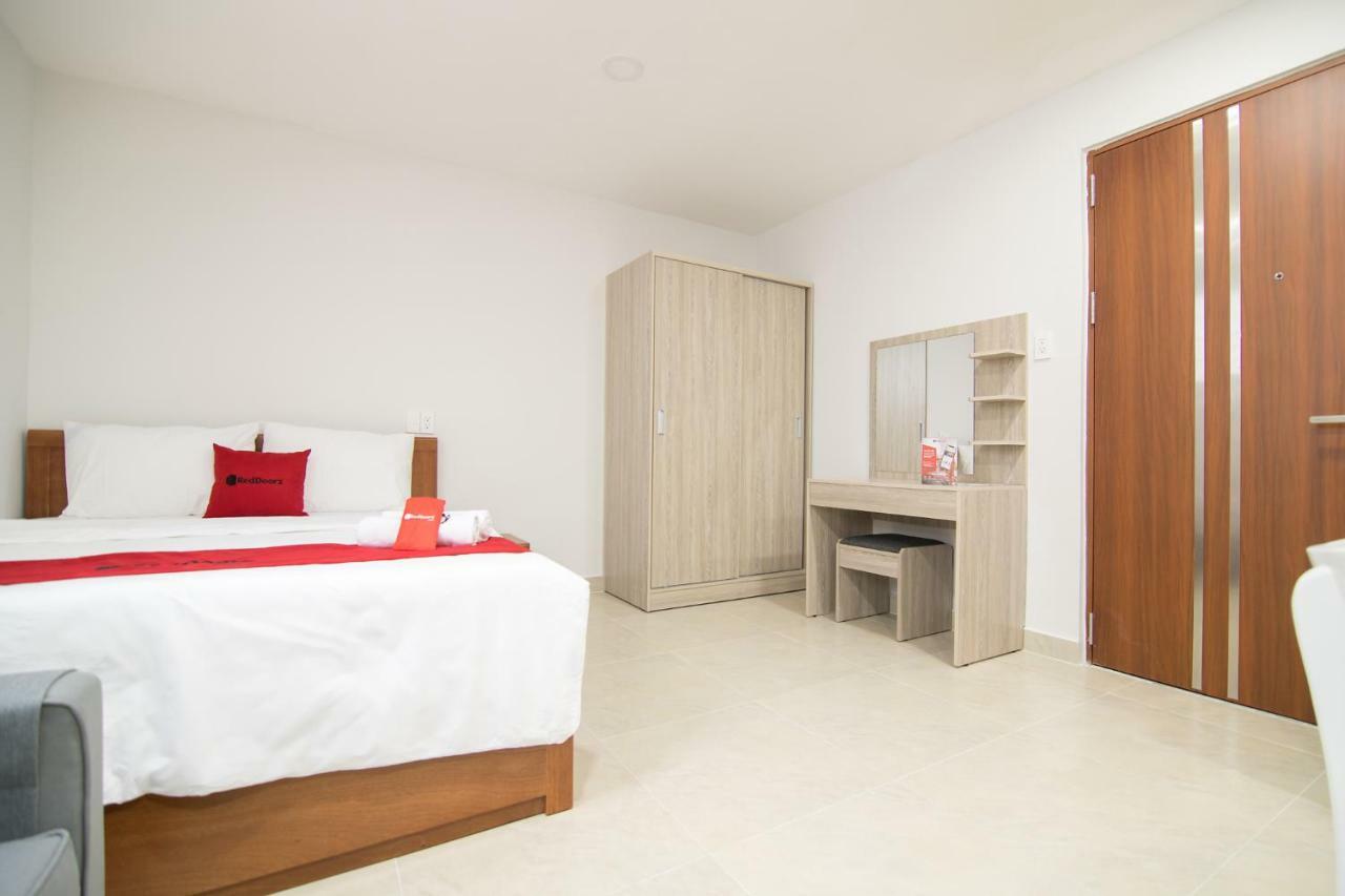 Hotel Reddoorz Premium Near Etown 3 3*