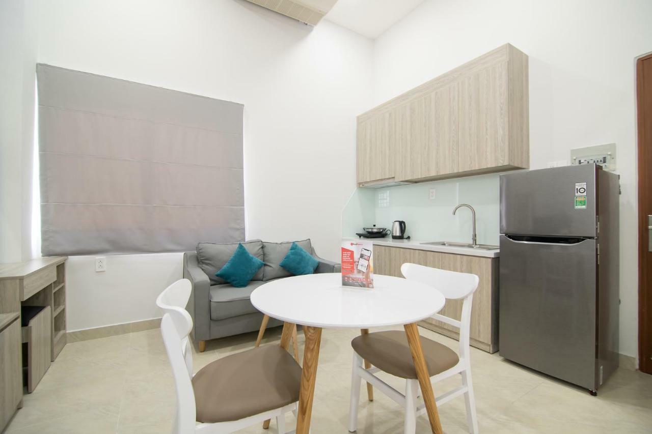 Hotel Reddoorz Premium Near Etown 3 Ho Chi Minh City