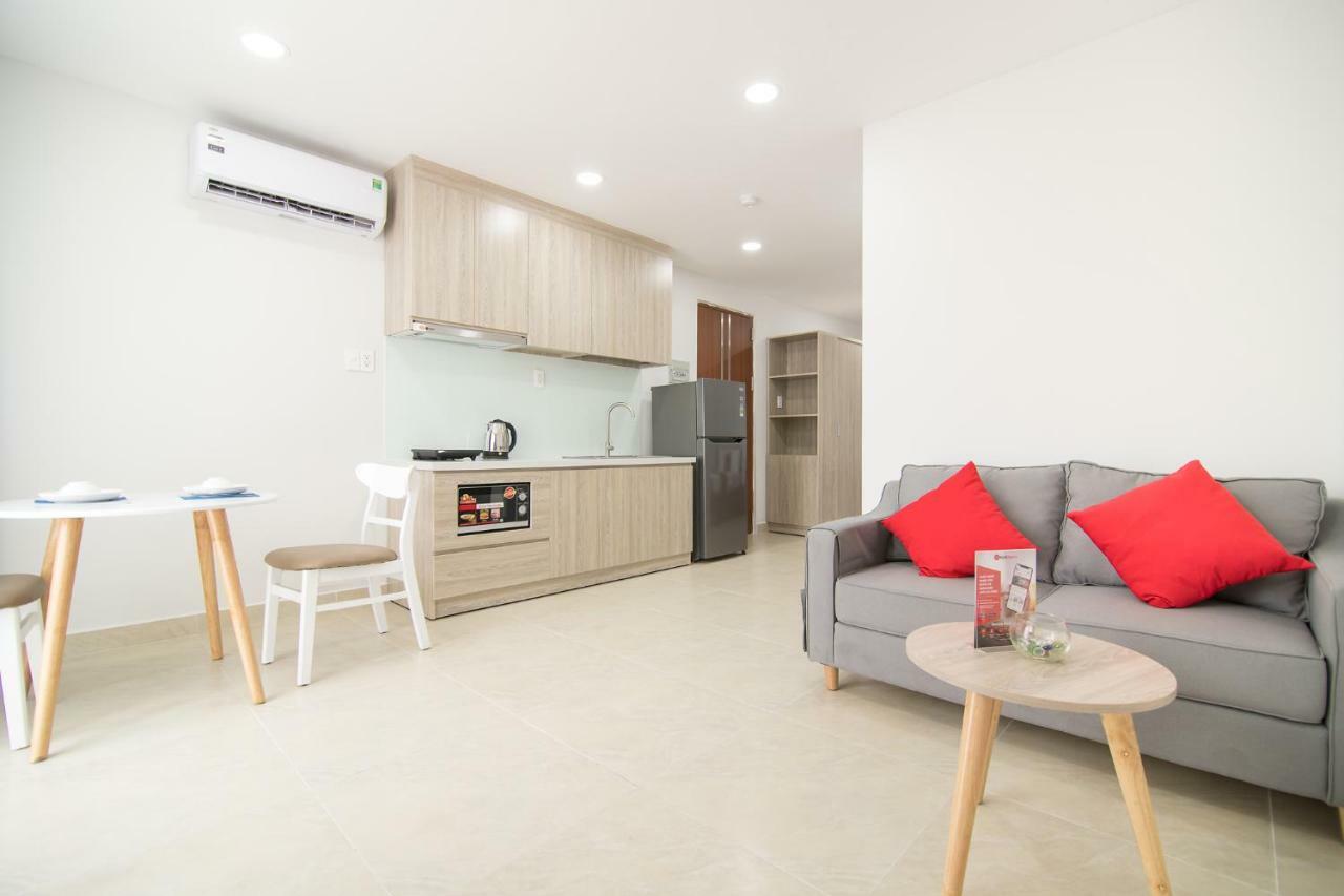 Reddoorz Premium Near Etown 3 Hotel 3*