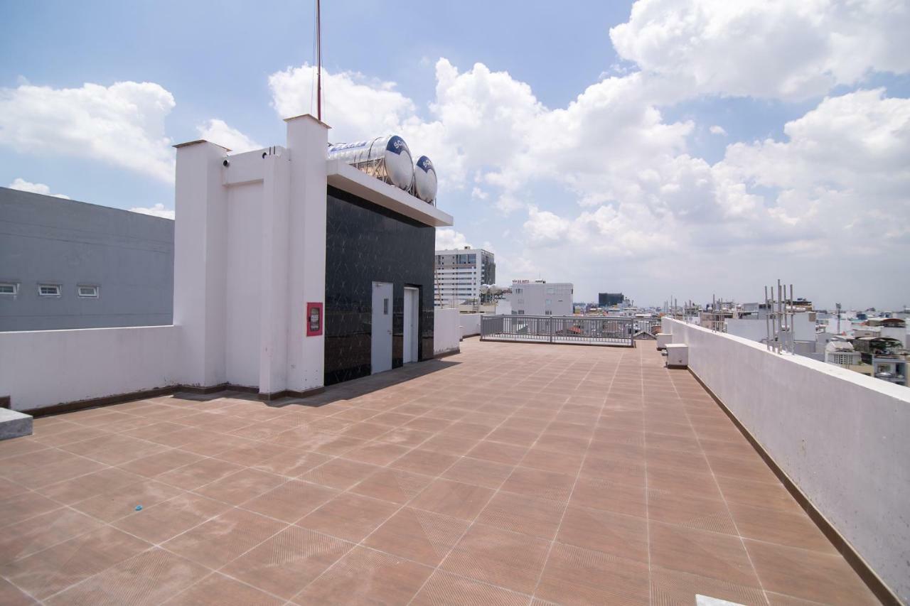 Reddoorz Premium Near Etown 3 Hotel Ho Chi Minh City