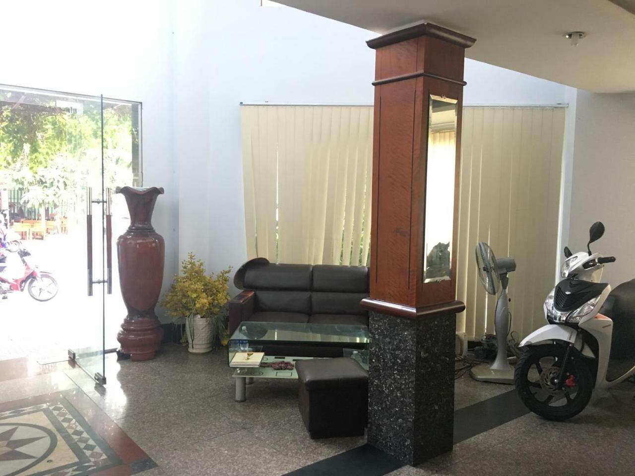 Khach San Hoang Nhat Minh Hotel Ho Chi Minh City