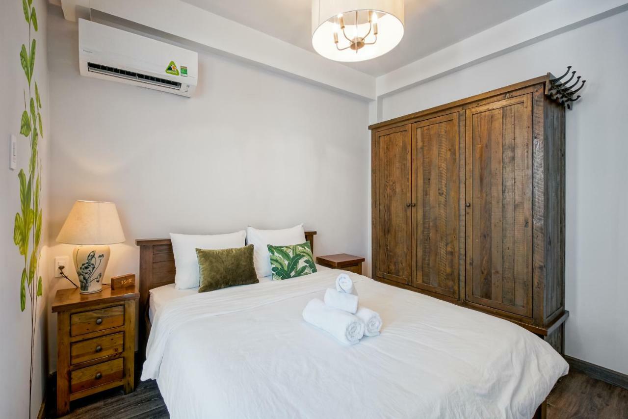 Mira Moon - Calmette Bed & Breakfast 3*