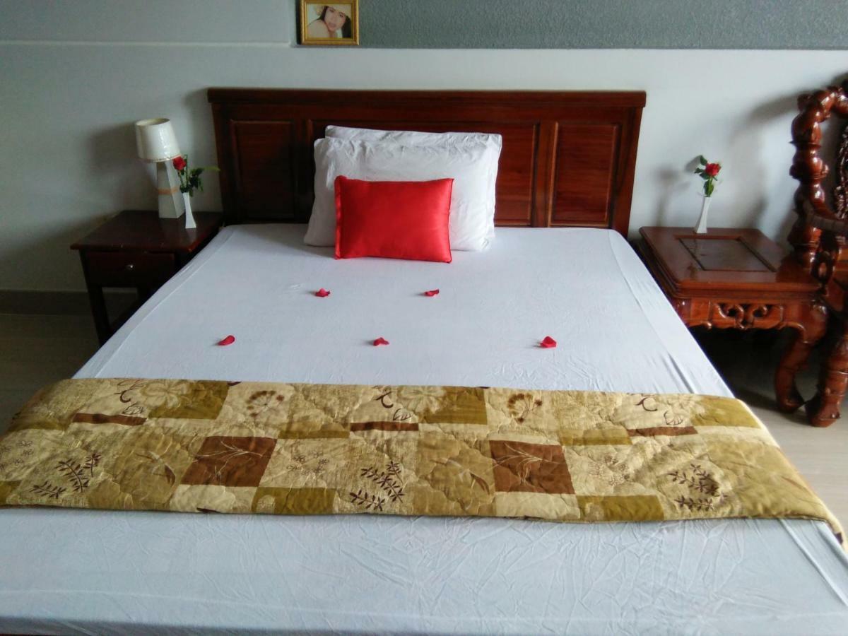 Quynh Hoa Hotel *