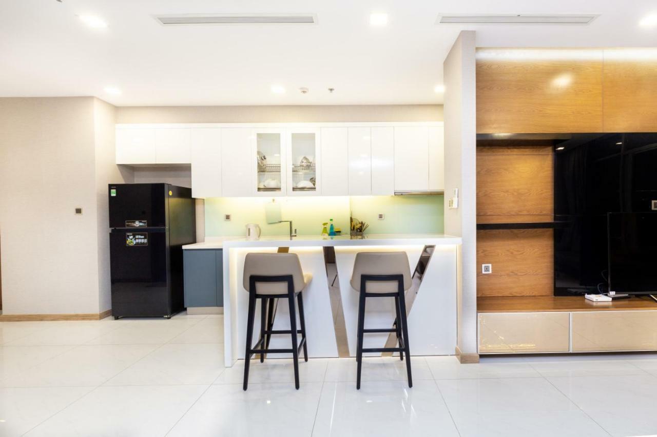 Vinhomes Landmark 81 - Luxstay Condotel Aparthotel *