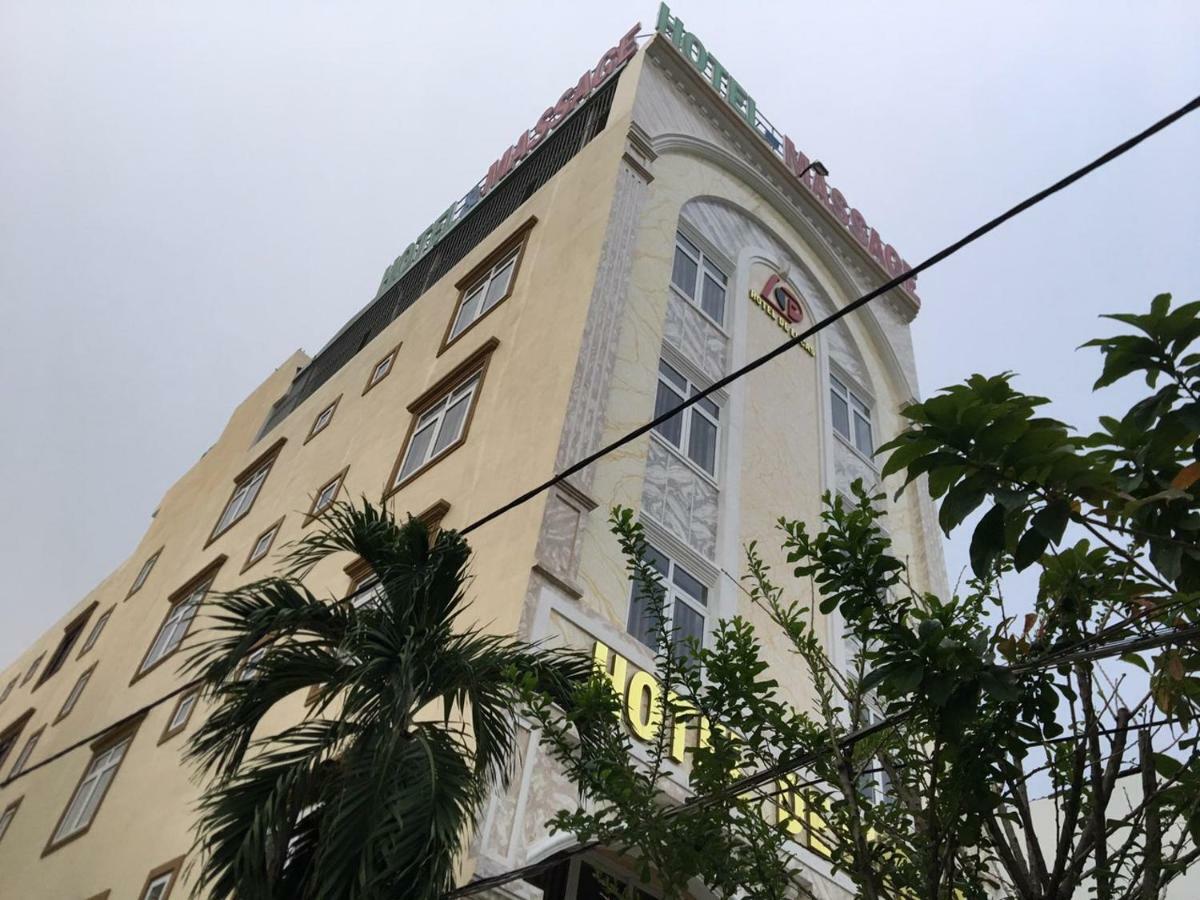 Hotel De Lucas 2*