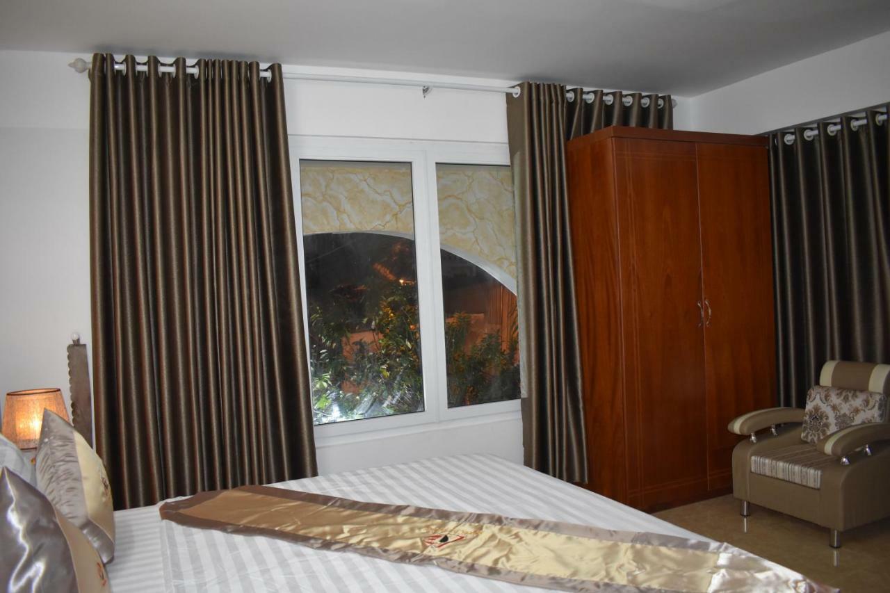Hotel De Lucas 2*