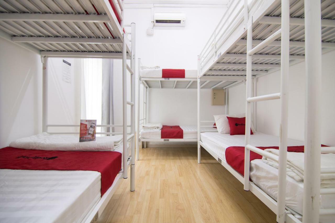 Hotel Reddoorz Near Nguyen Hue Walking Street 2 - Dorms Available Ho Chi Minh City