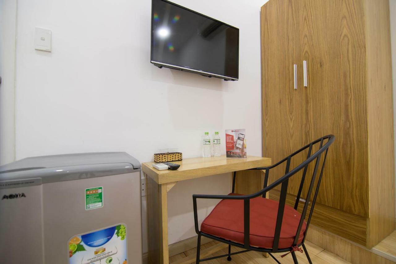 Reddoorz Near Nguyen Hue Walking Street 2 - Dorms Available Hotel