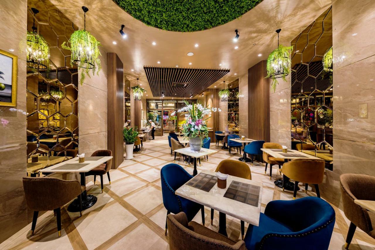 Hotel Sunflower Cbq