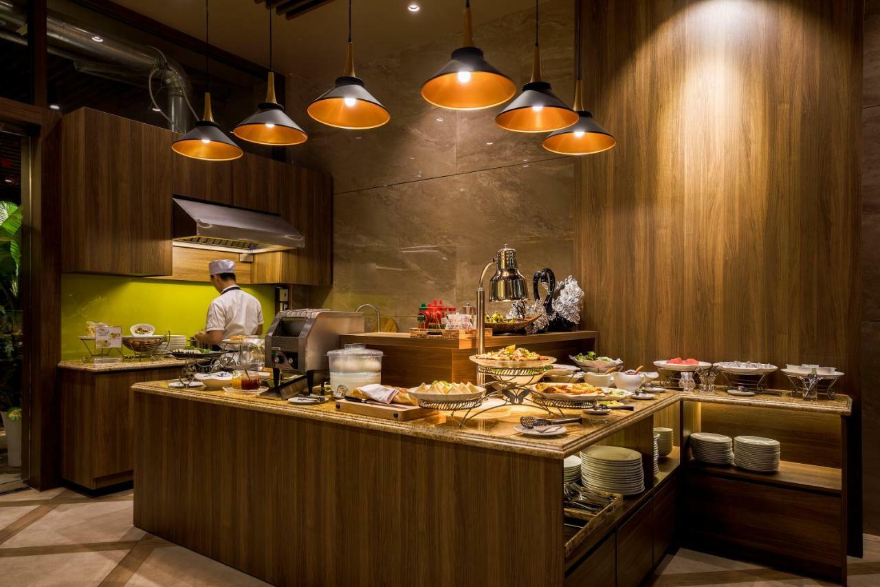 Sunflower Cbq Hotel 3*