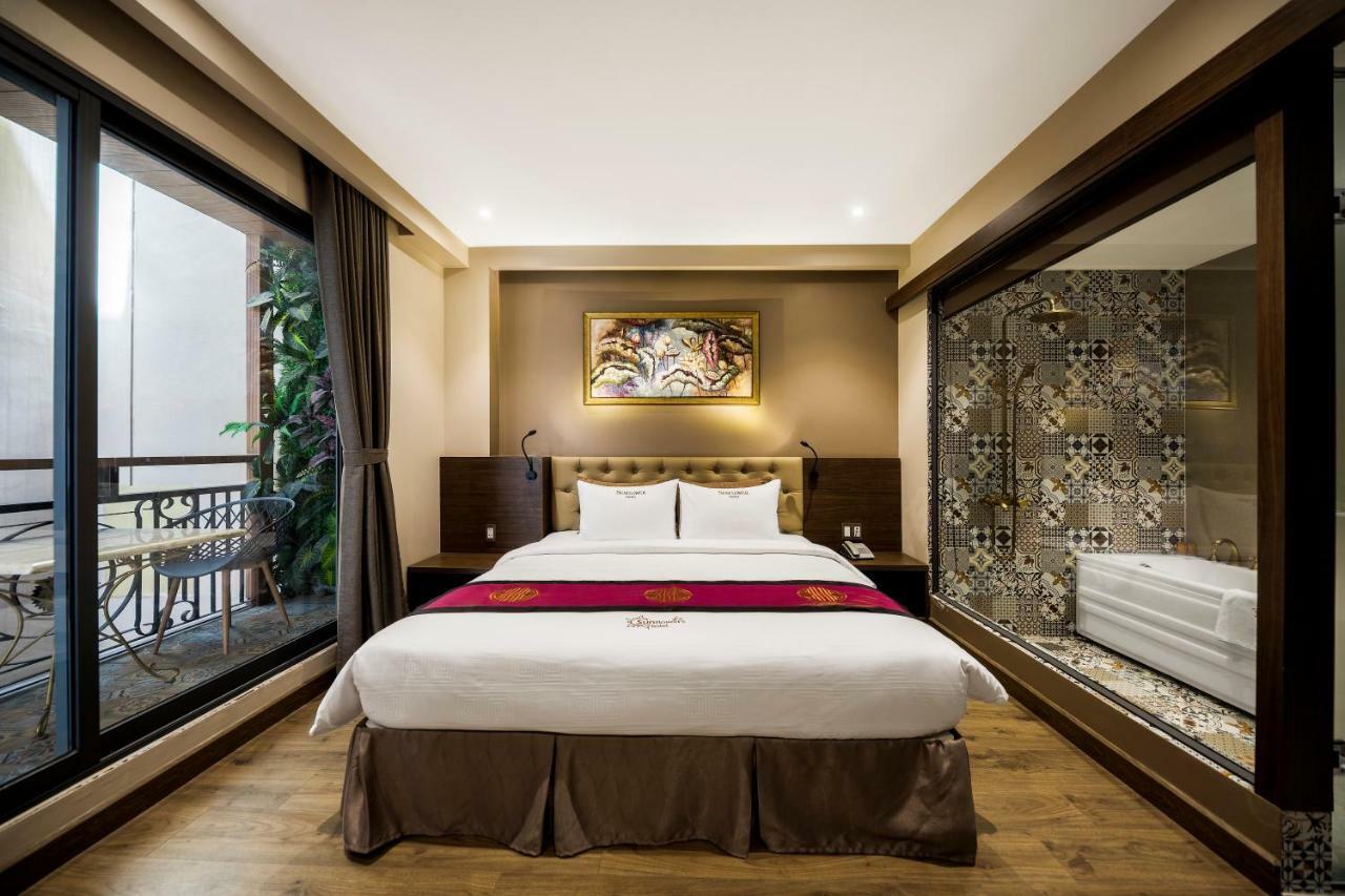 Sunflower Cbq Hotel
