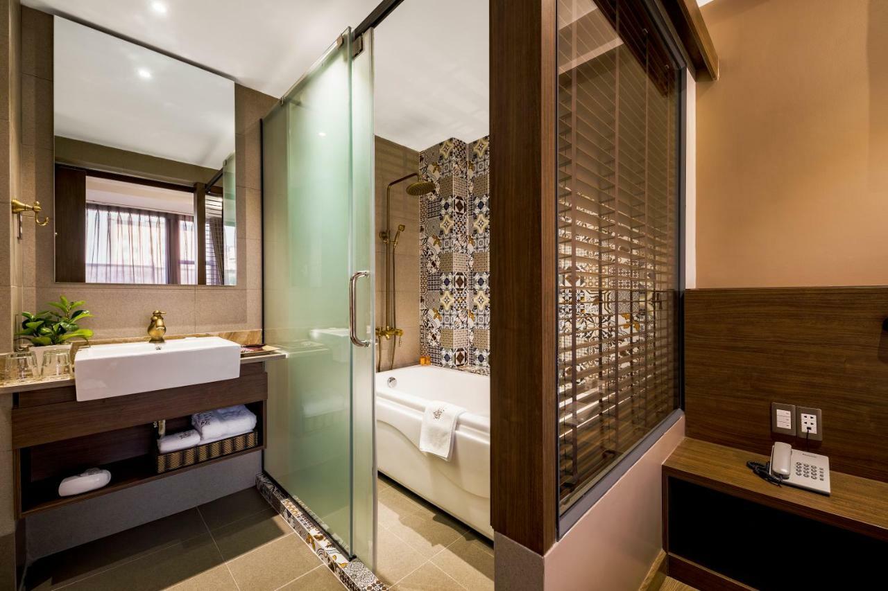 Hotel Sunflower Cbq