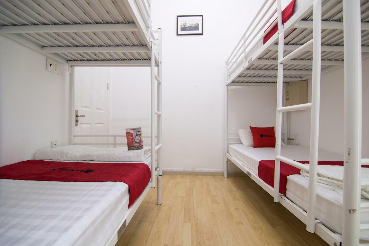 Hotel Reddoorz Near Nguyen Hue Walking Street 2 - Dorms Available Ho Chi Minh City