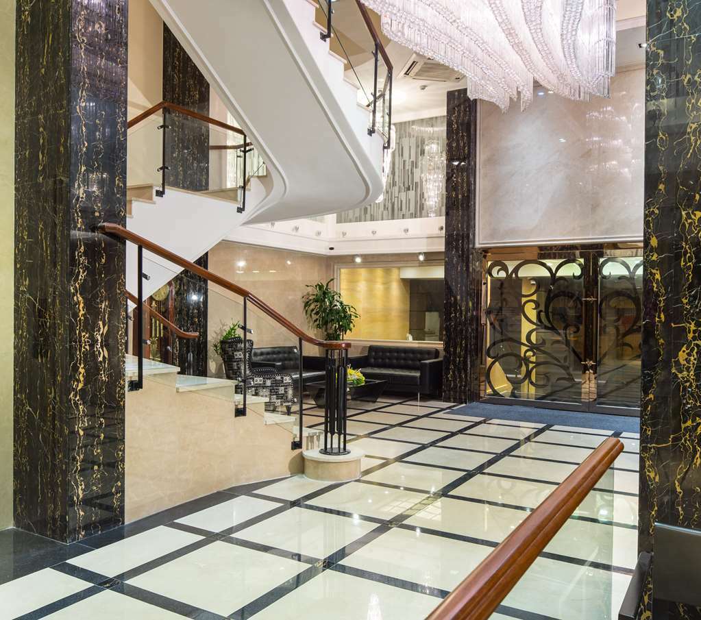 Hotel Empress
