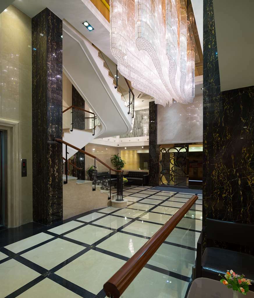 Hotel Empress 3*