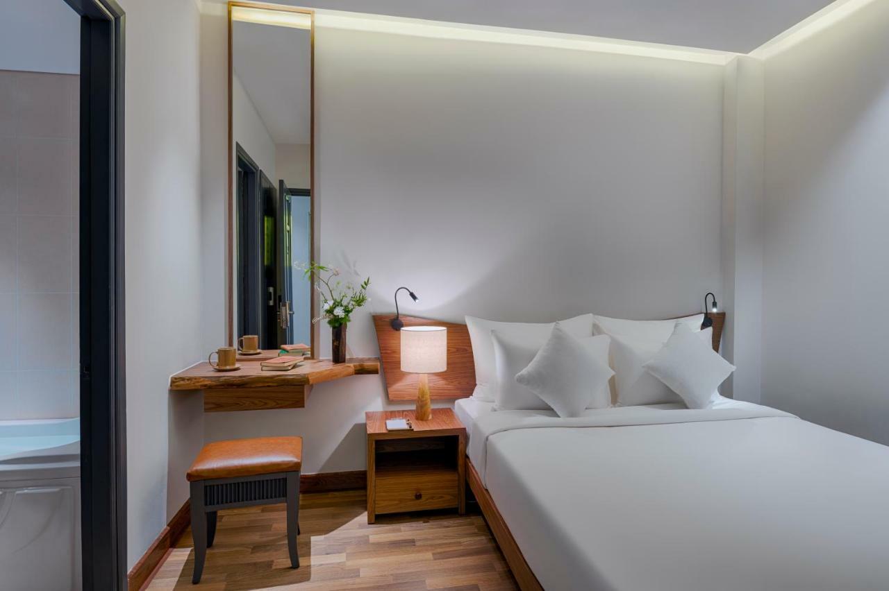 Hotel Silverland Min