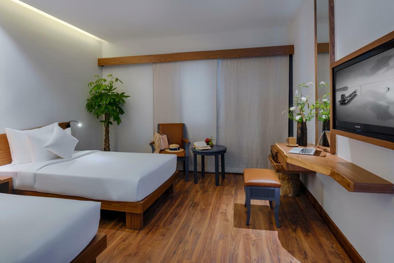 Silverland Min Hotel 3*