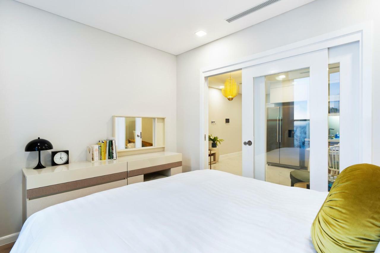 Hoasun Des Arts - Landmark 81 Tower Apartment