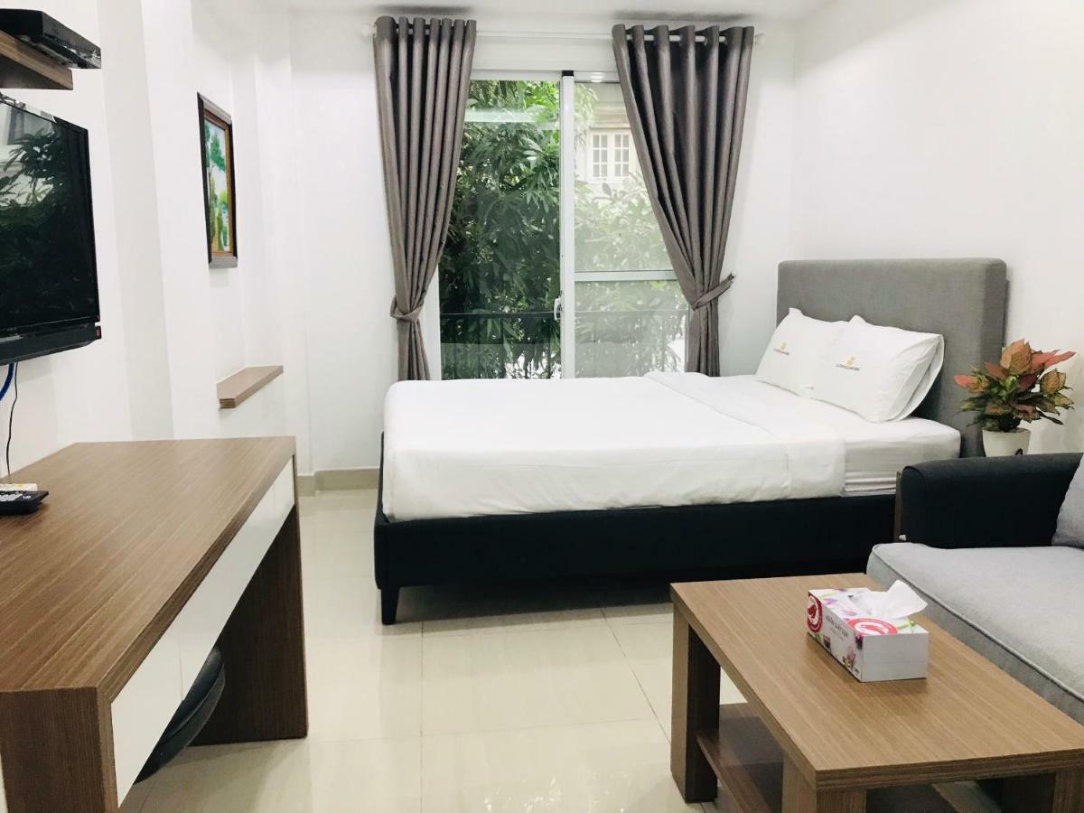 Lila & Hung Gia 4 Ho Chi Minh City