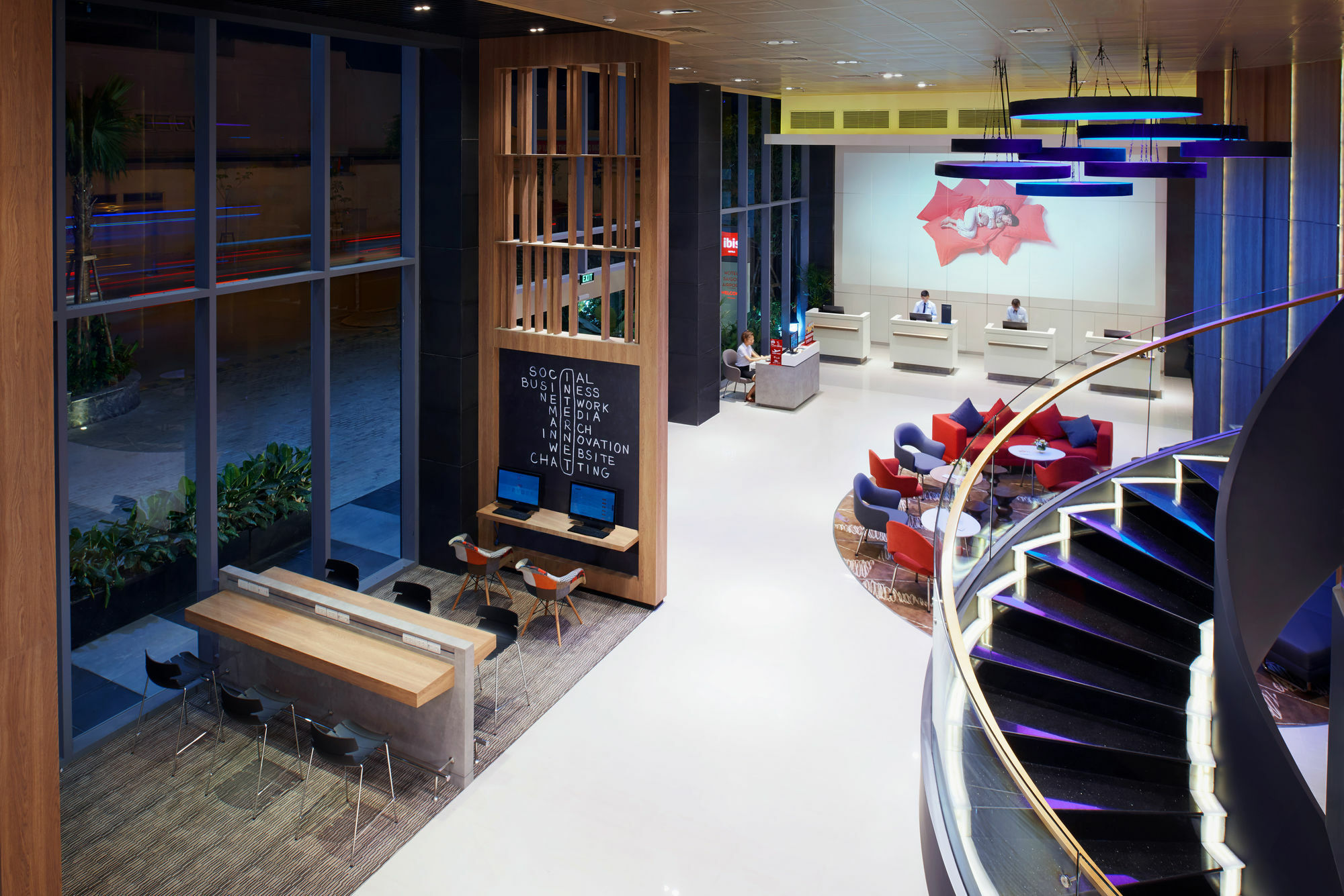 Ibis Saigon Airport Bandar Ho Chi Minh