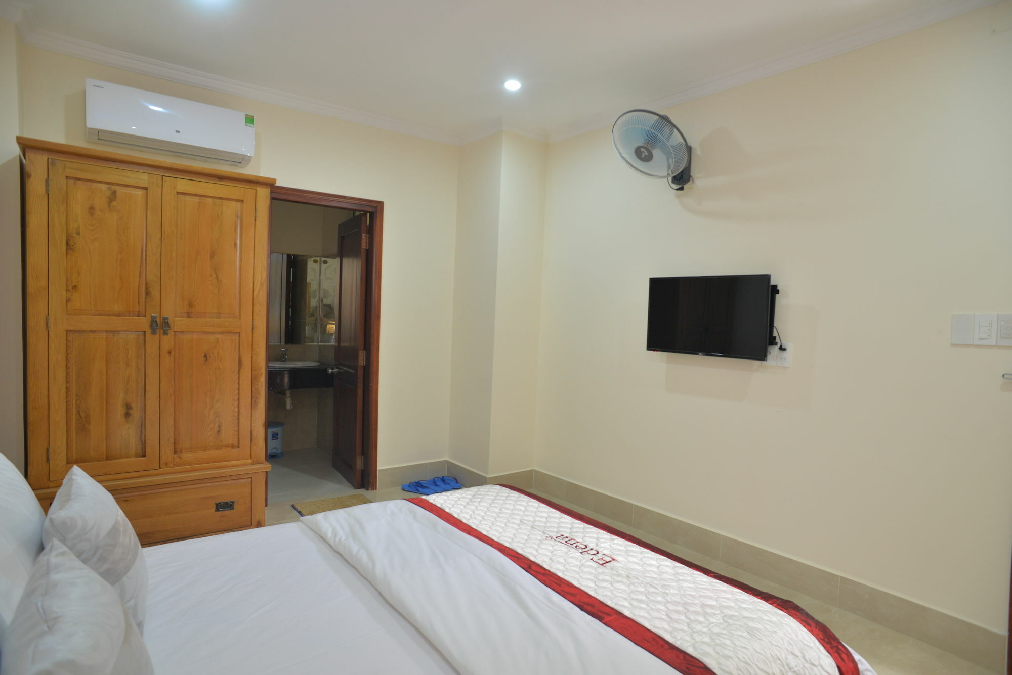 Atana Hotel