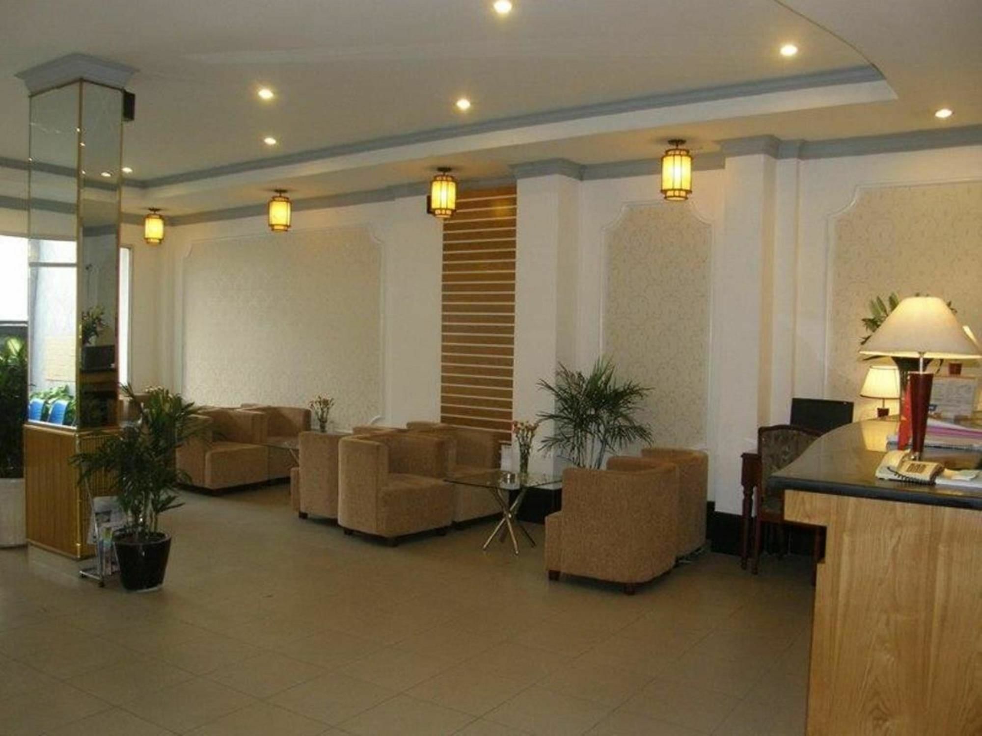 Hotel Khach San Trung Mai 2*