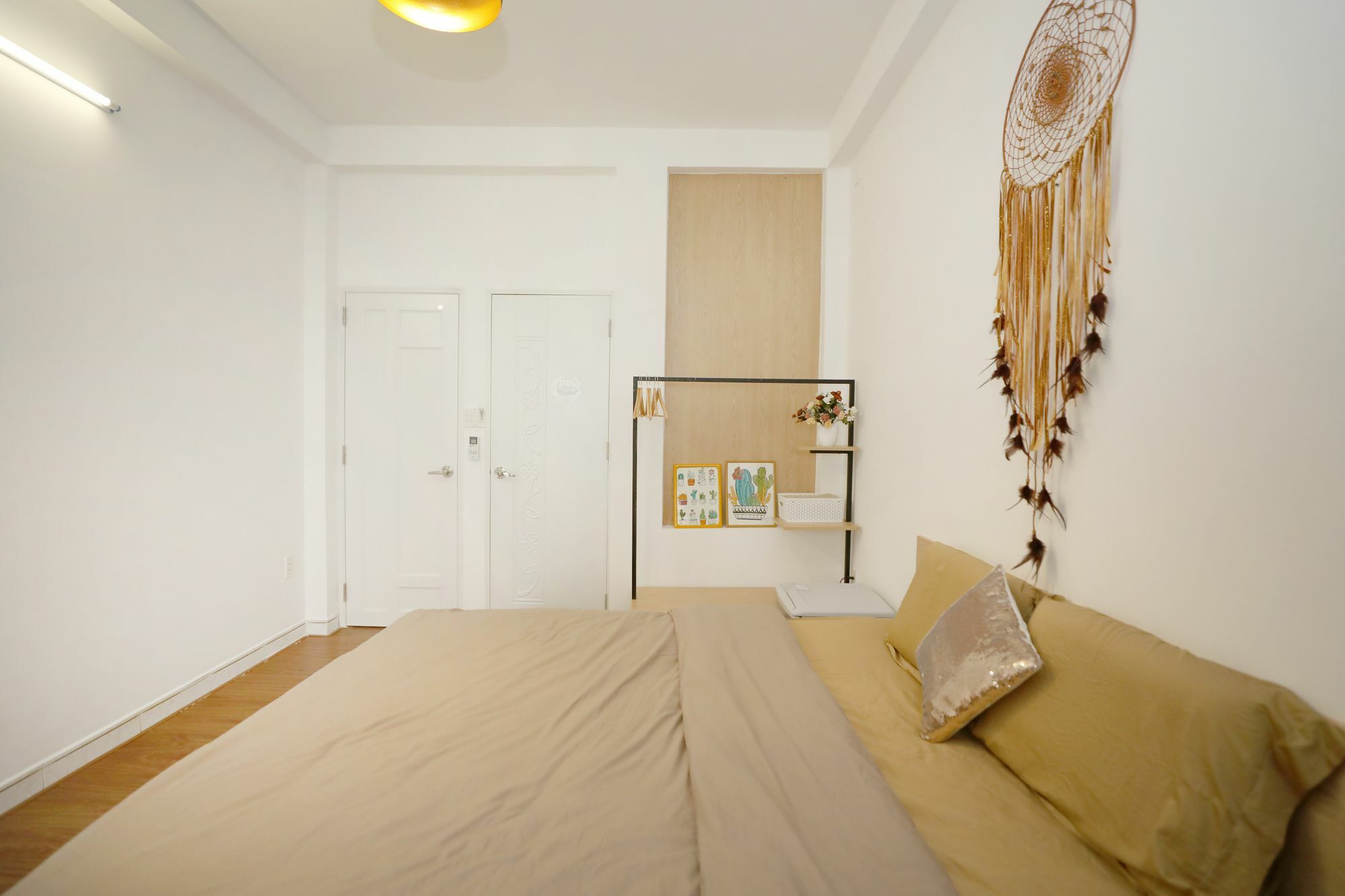 Saigon April Guest house 2*