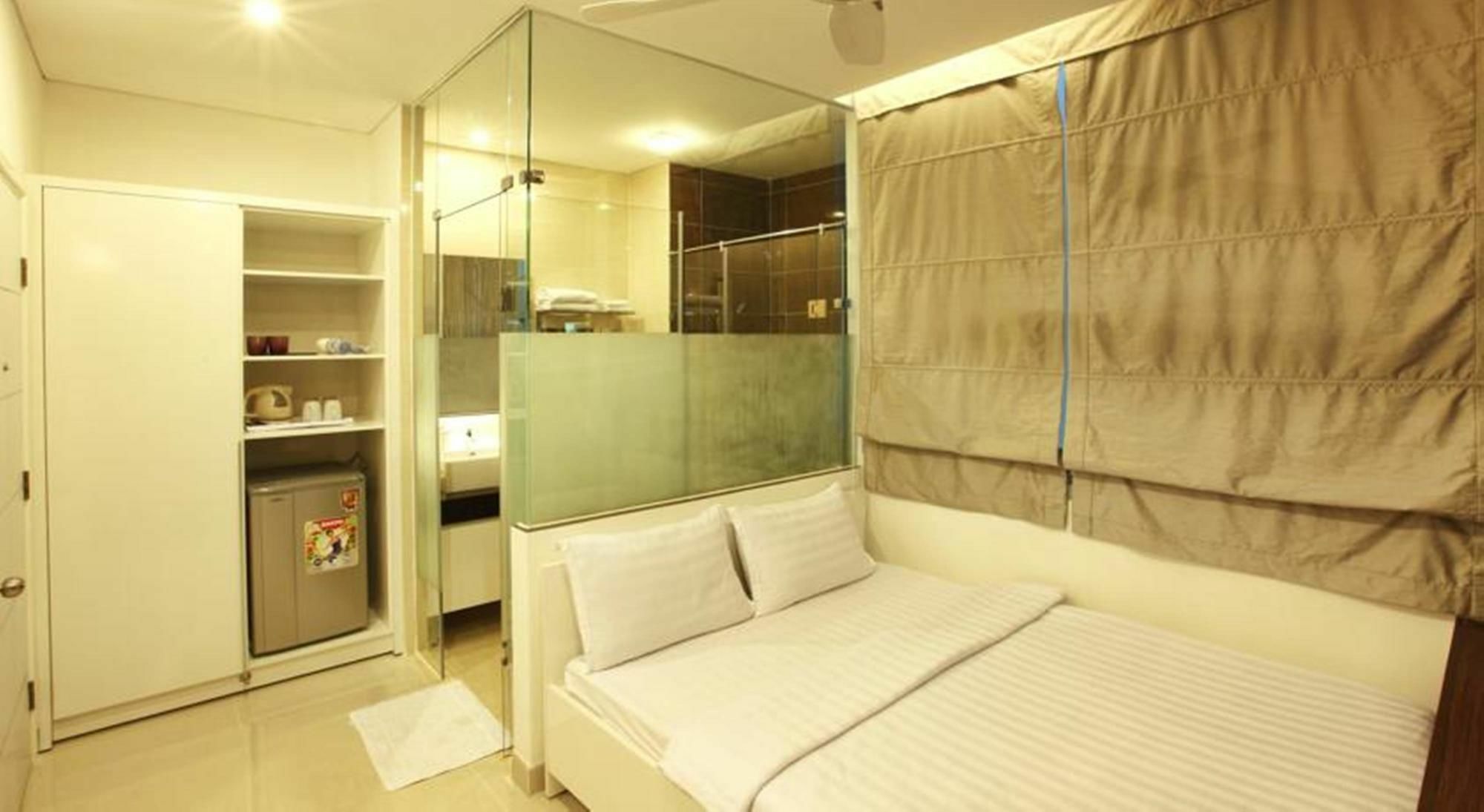 Yellow House Saigon Hotel 2*