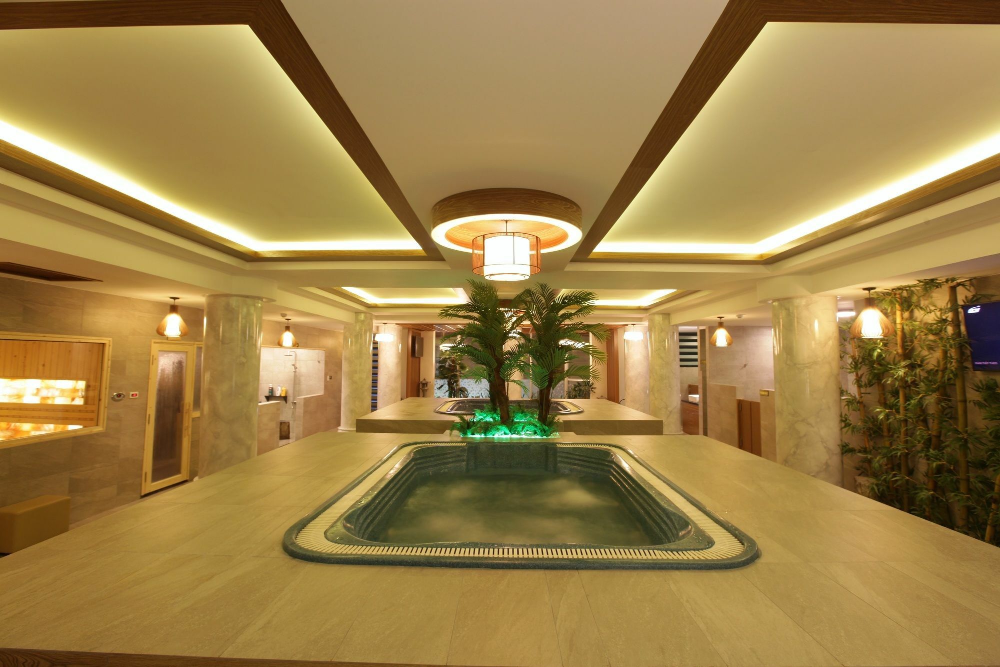 Hotel Minh Tam &