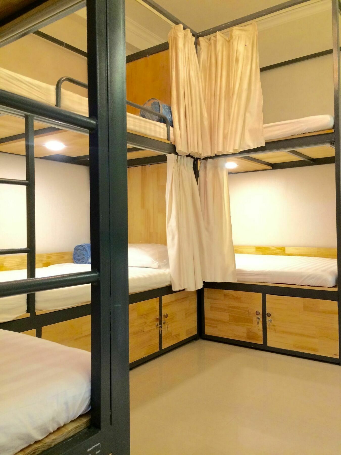 Homestay The Lily & Coffee Ho Chi Minh City