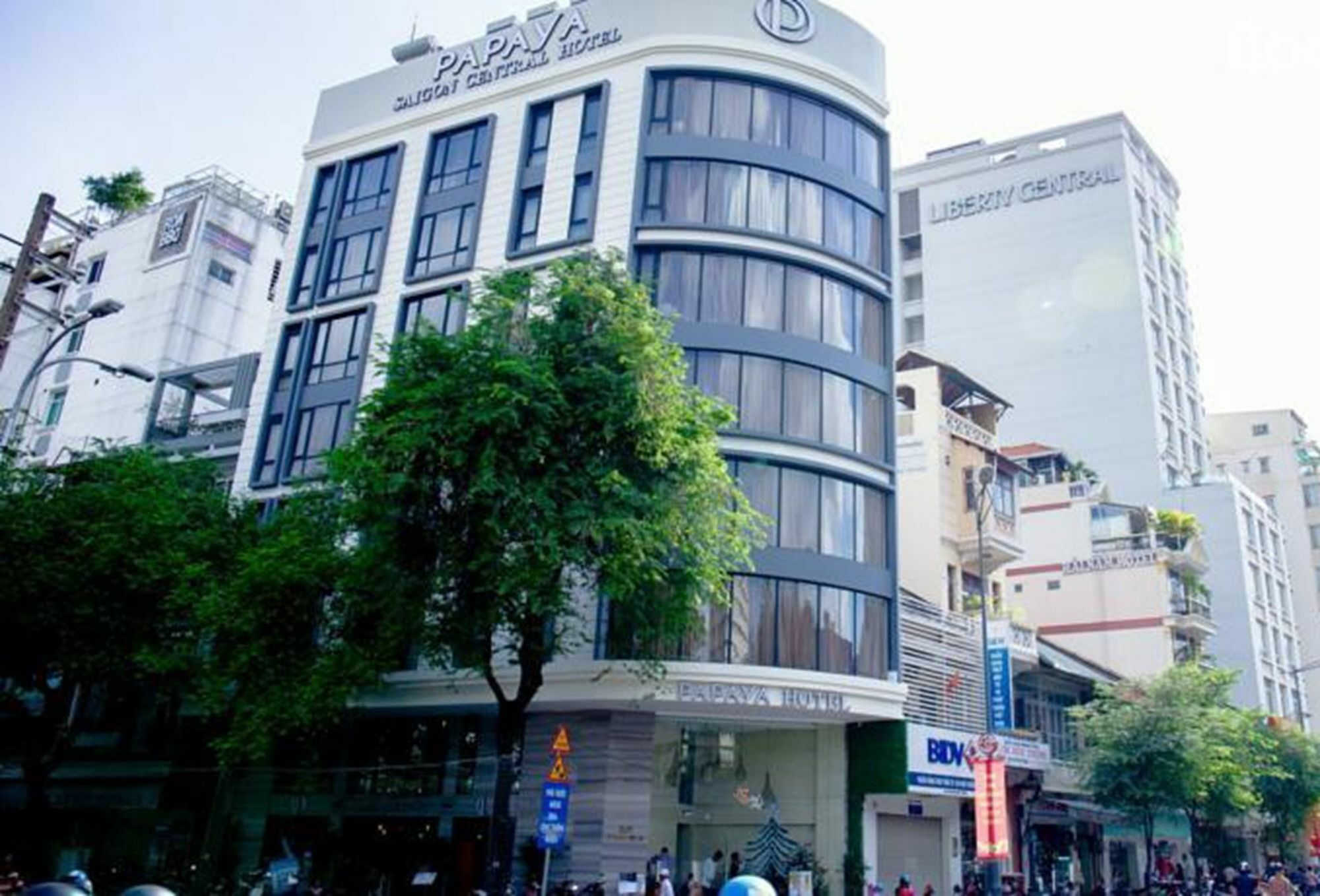 Hotel A25 - 29 Le Thi Hong Gam 3*